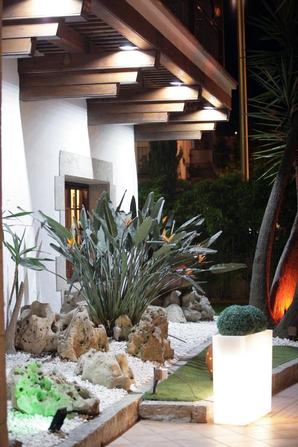 Hotel La Carolina Lloret de Mar Ngoại thất bức ảnh