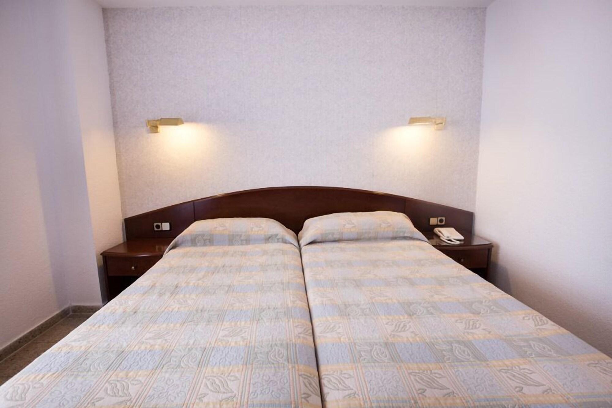 Hotel La Carolina Lloret de Mar Ngoại thất bức ảnh