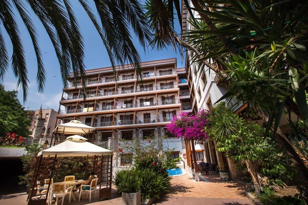 Hotel La Carolina Lloret de Mar Ngoại thất bức ảnh