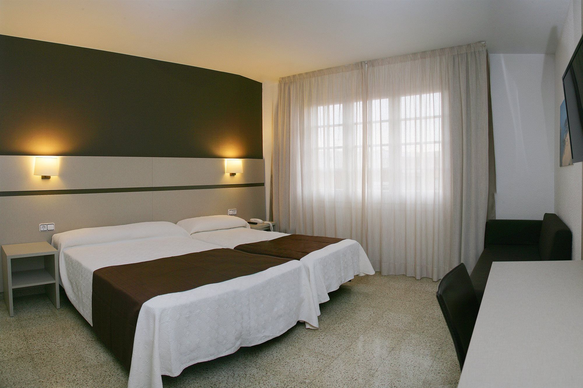 Hotel La Carolina Lloret de Mar Ngoại thất bức ảnh